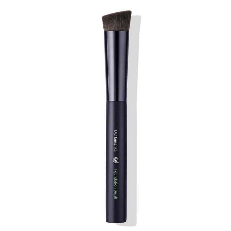 DR. HAUSCHKA Foundation Brush - Pennello Fondotinta Piatto Obliquo Professionale