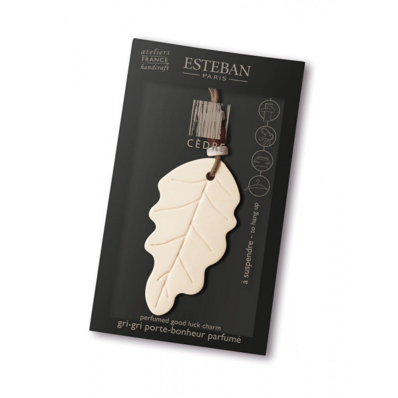 ESTEBAN Cèdre Gri-Gri Porte-Bonheur Parfum - Gri-Gri Boisé Profumé et Élégant